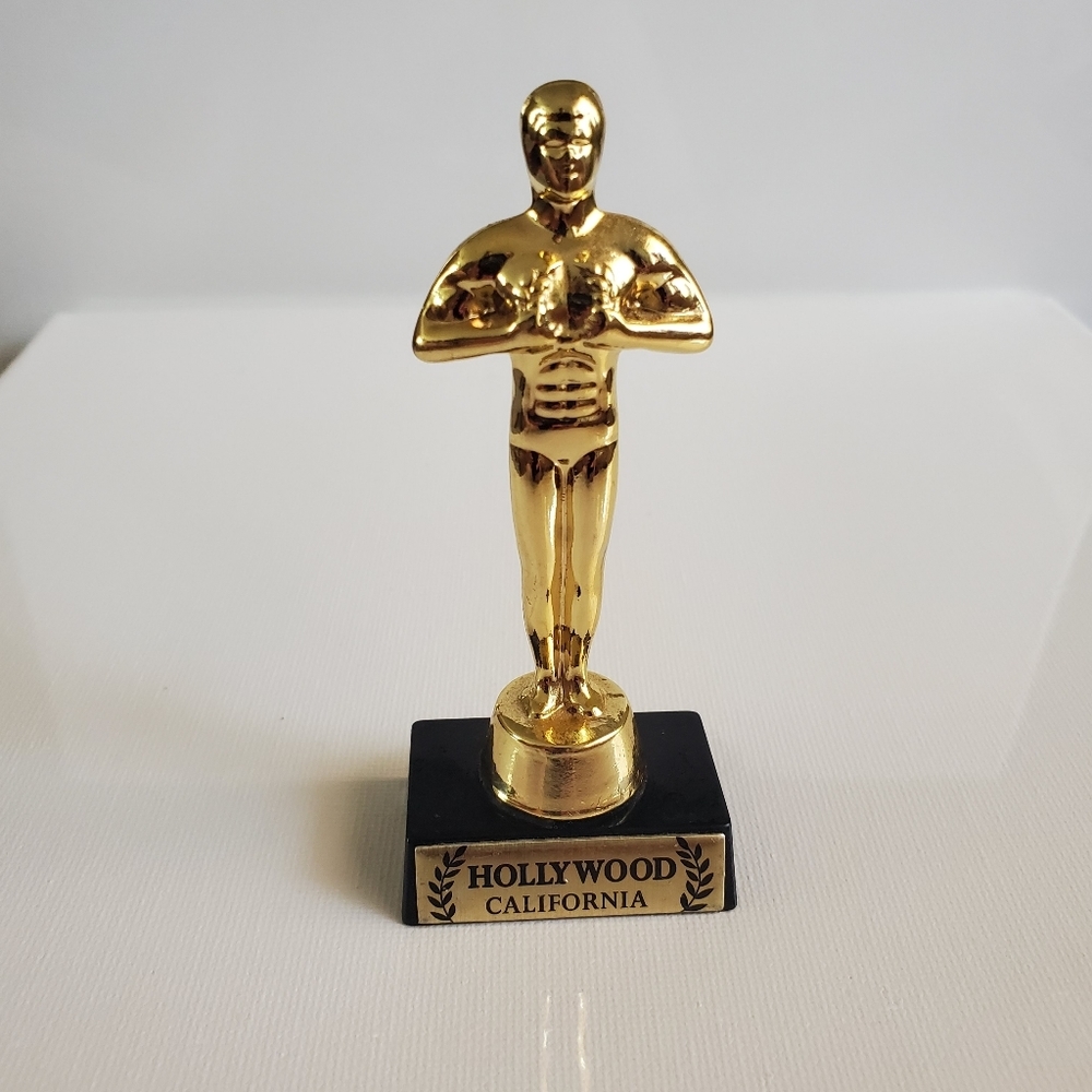 Hollywood, CA Award Magnet
